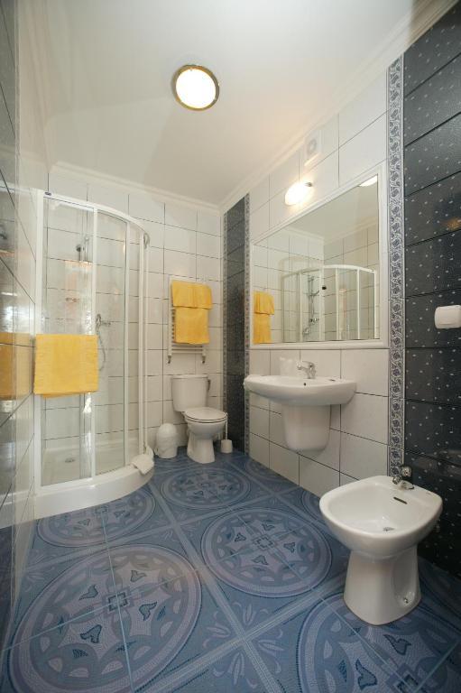 Dreibettzimmer